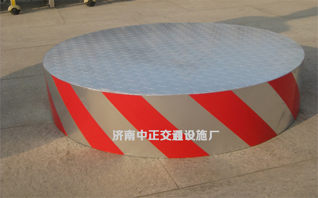 單層圓崗臺
