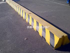 隔離墩 隔離墩護欄底座